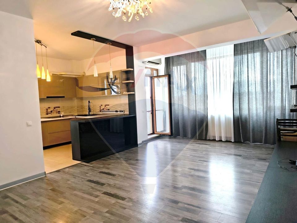 Apartament de inchiriat cu 3 camere în zona City Park Mall Constanta