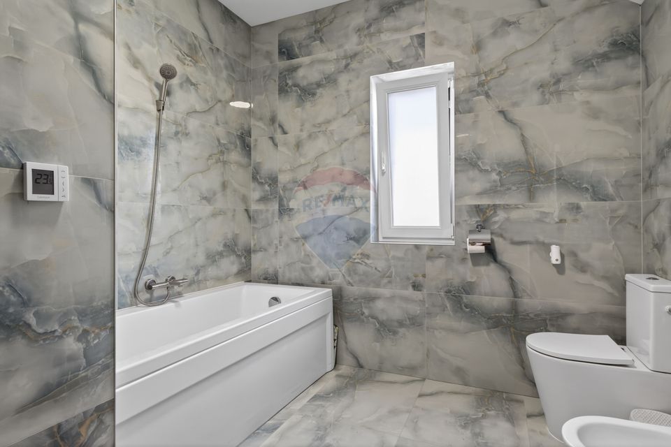 Casă la cheie cu teren 544 mp de vanzare in zona 6 Vanatori,Arad