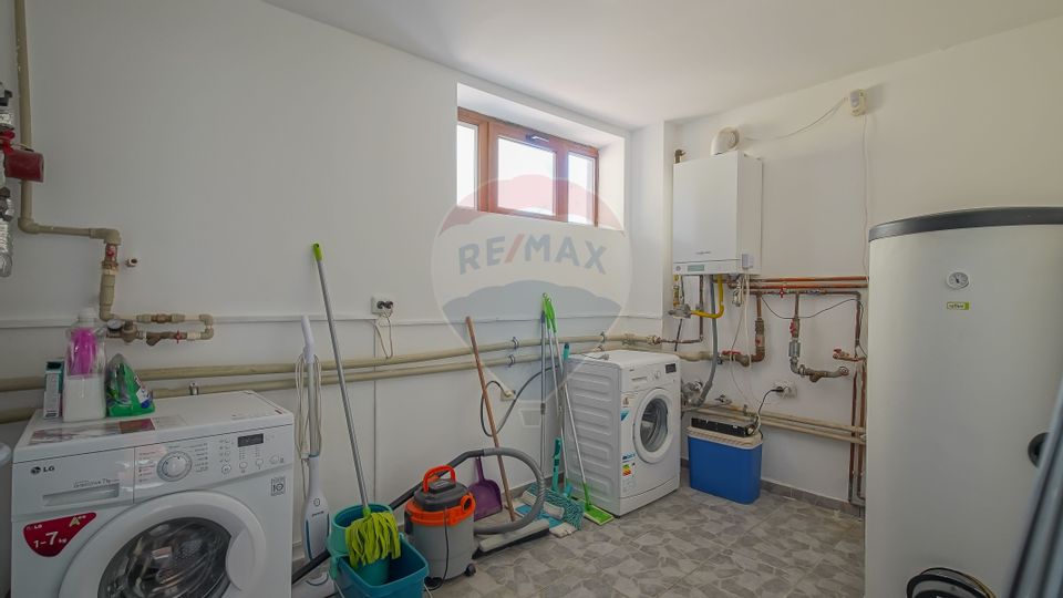 6 room House / Villa for sale