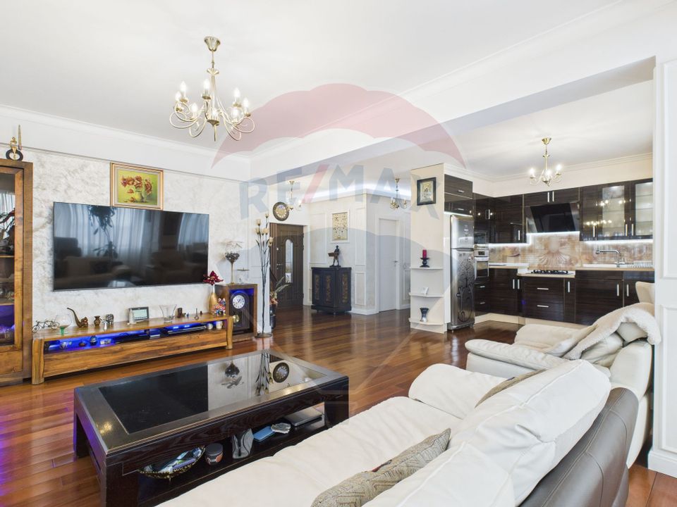 PENTHOUSE spectaculos cu terasa 300 mp