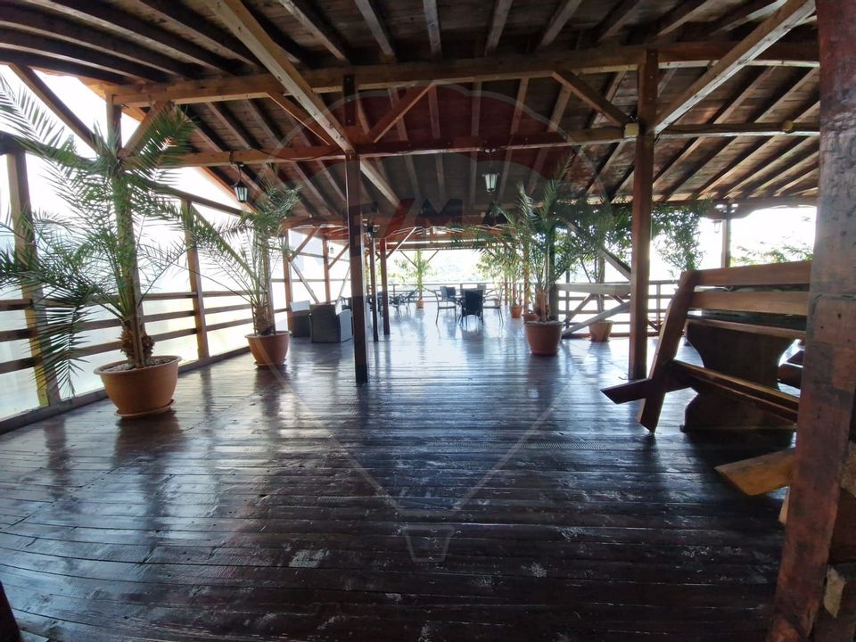 20 room Hotel / Pension for sale