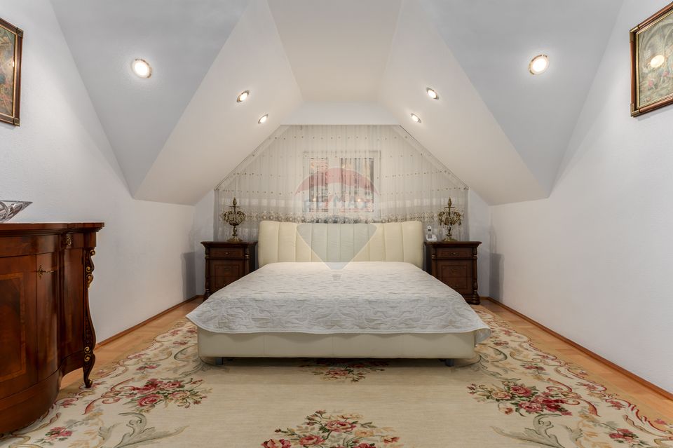 Apartament cu 5 camere in vila, curte si dependinte în Dorobanti