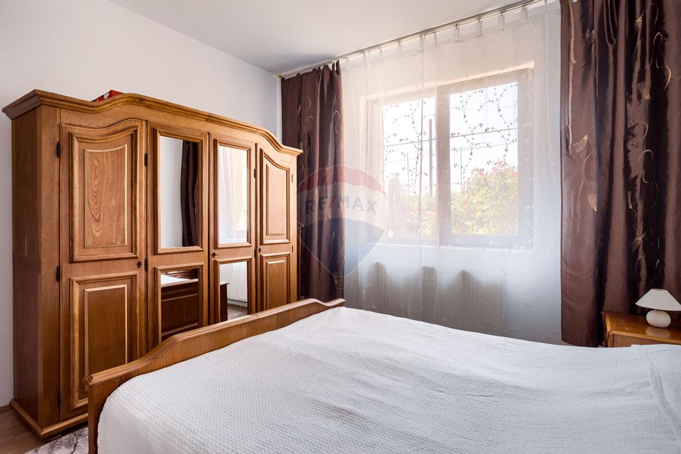 Casă cochetă de vânzare, teren 954 mp, posibil parcelare, în Subcetate