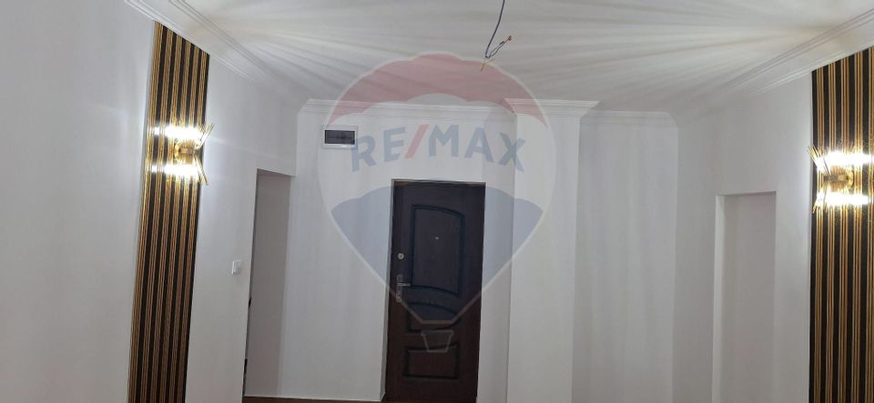 80sq.m Commercial Space for rent