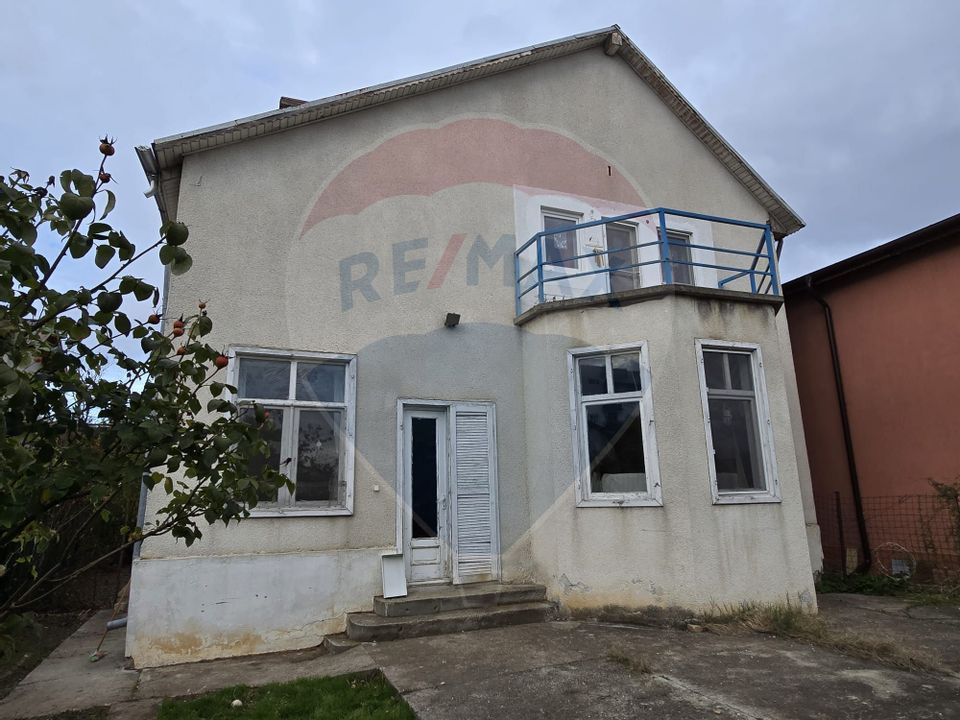 6 room House / Villa for sale, Central area