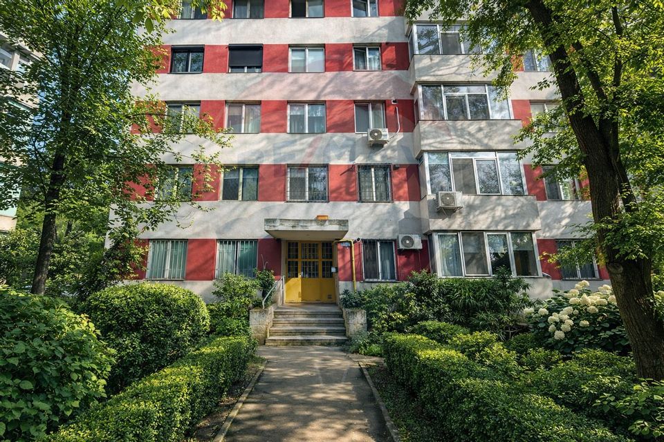 Apartament cu 3 camere de vânzare în zona Tomis Nord Constanta