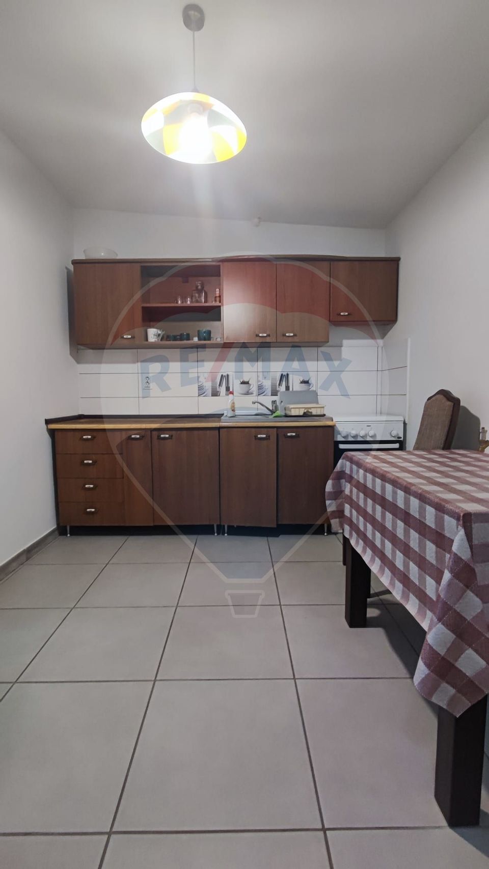 Apartament 2 dormitoare de inchiriat zona Magheru