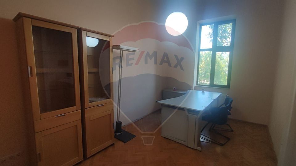 Spațiu birouri flexibil 130 mp de inchiriat zona Podul Intelectualilor