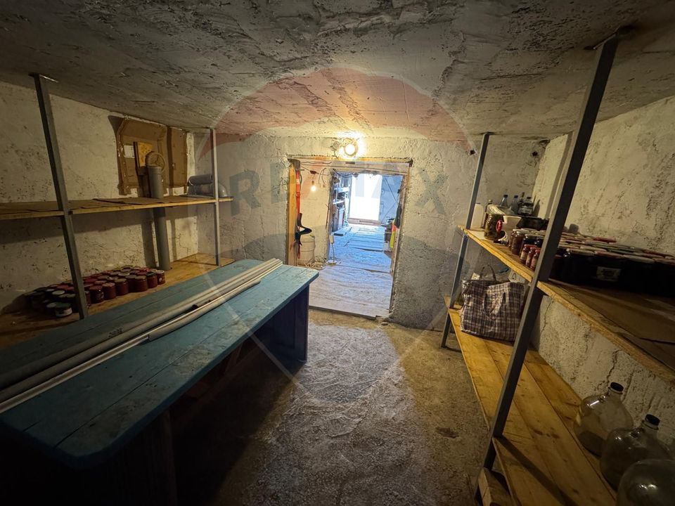 6 room House / Villa for sale, Darmanesti area