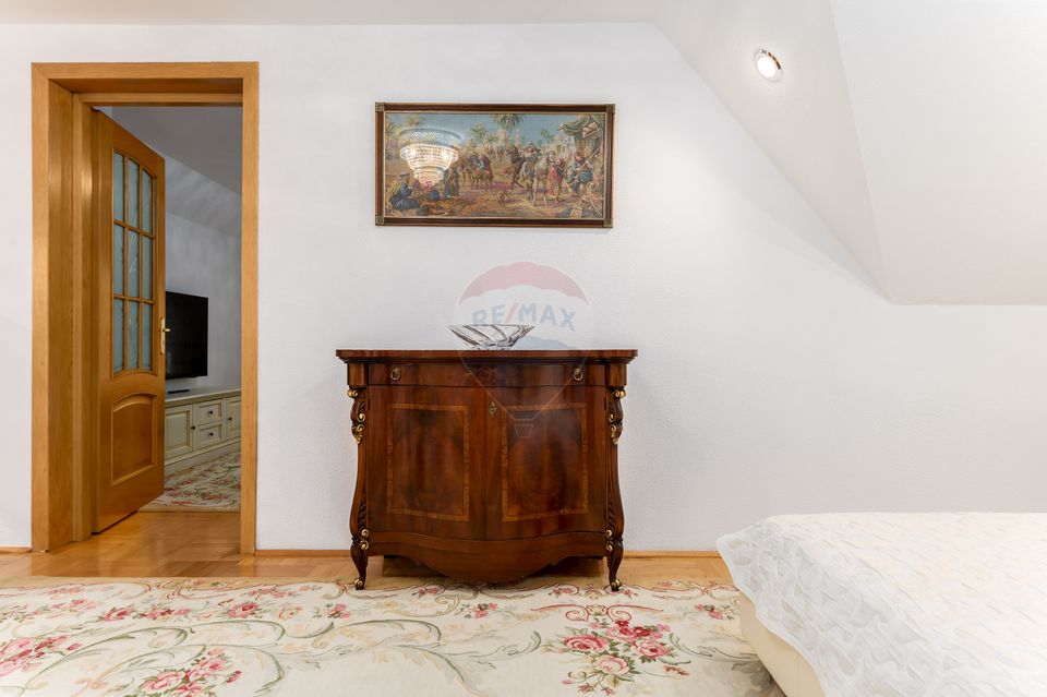 Apartament cu 5 camere in vila, curte si dependinte în Dorobanti