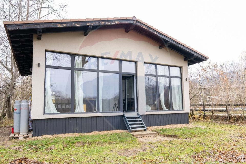 3 room House / Villa for sale, Cheile Rasnoavei area