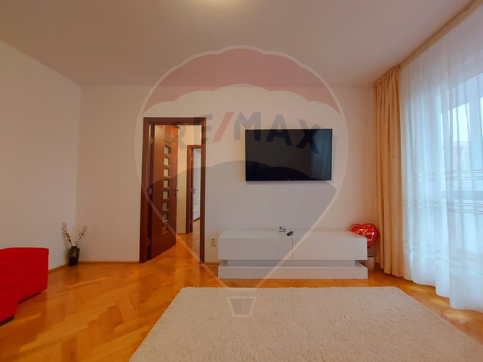 Apartament cu 3 camere de închiriat în zona Astra!