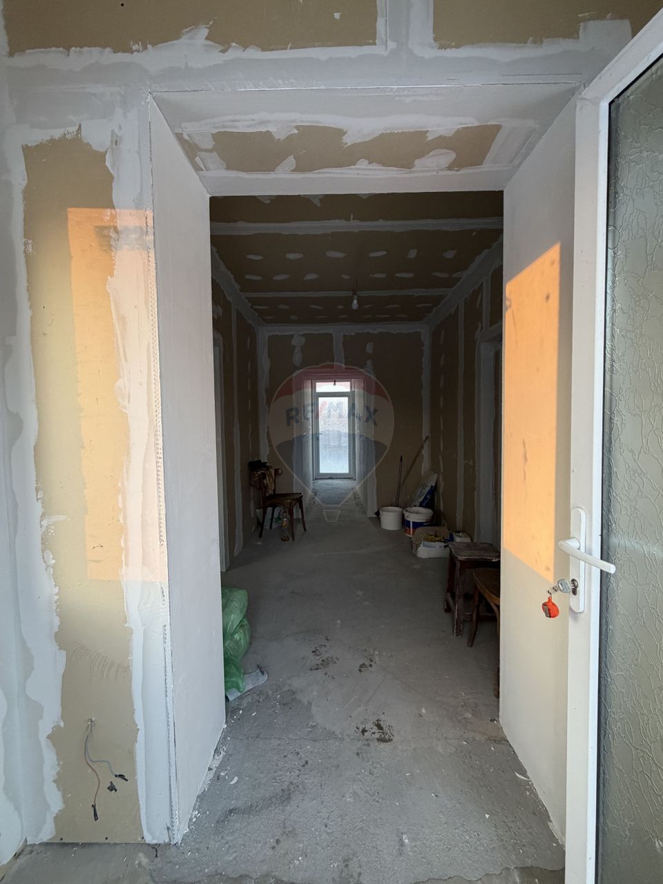 Casă cu teren generos de 1.179 mp, Fierbinți, Târg