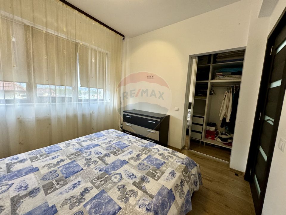 Apartament cu 3 camere, loc de parcare, de închiriat, Parcul Poligon