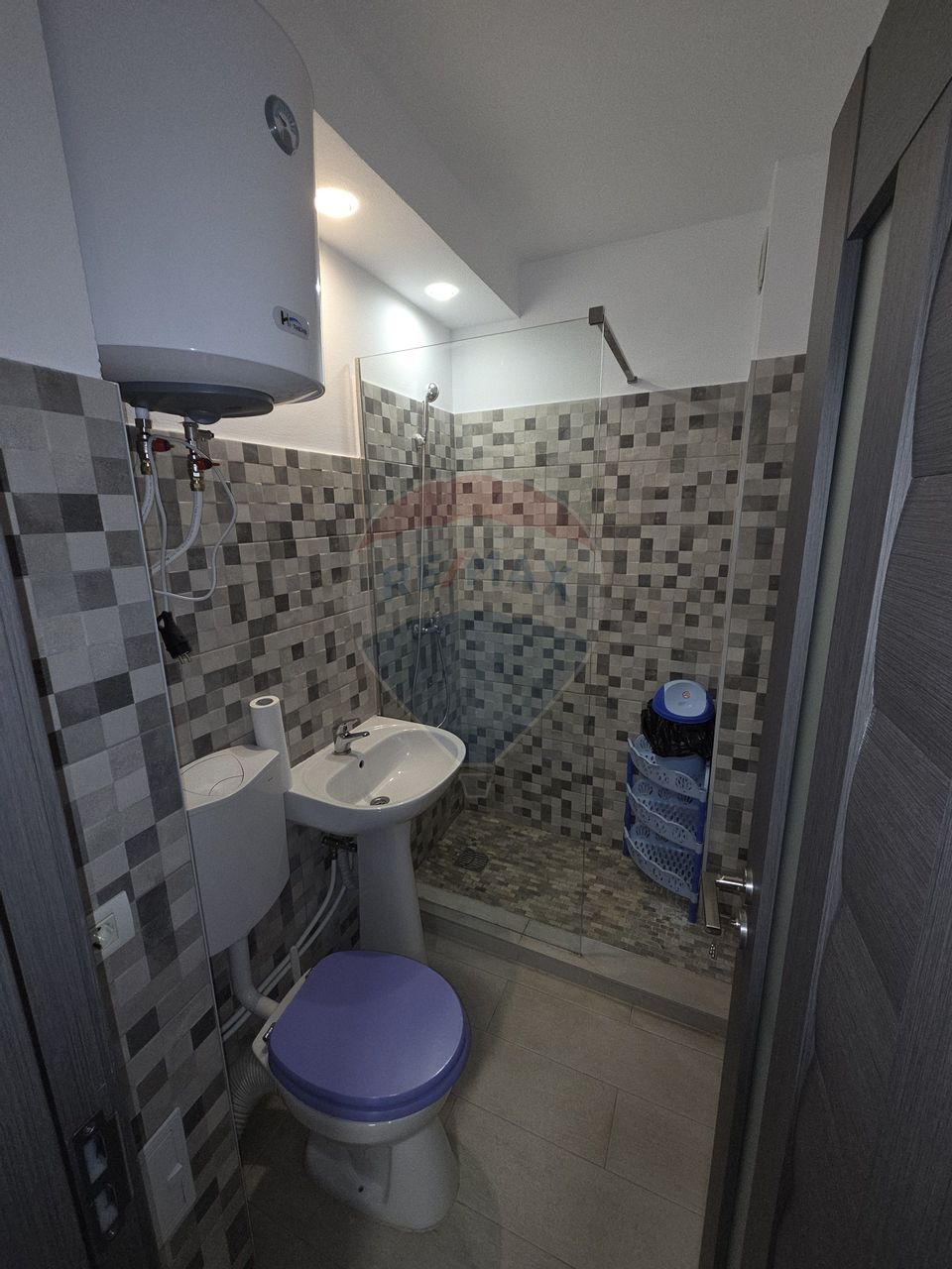 Garsoniera Comisia Centrala