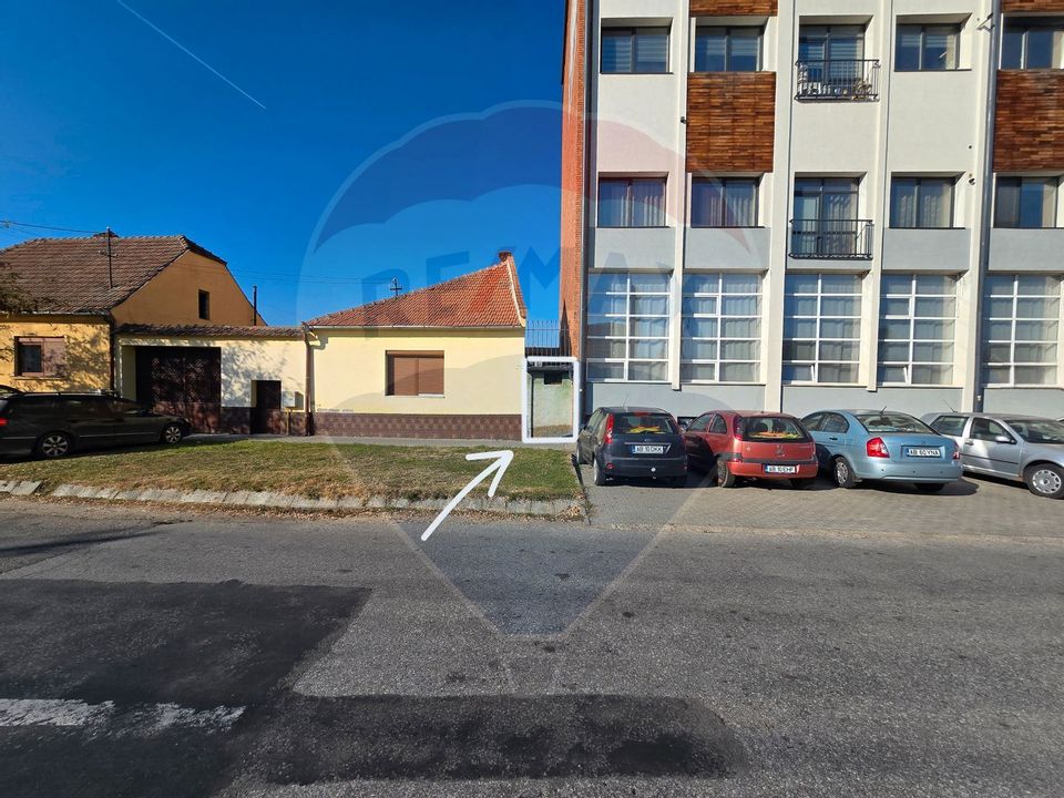 210sq.m Commercial Space for sale, Central area