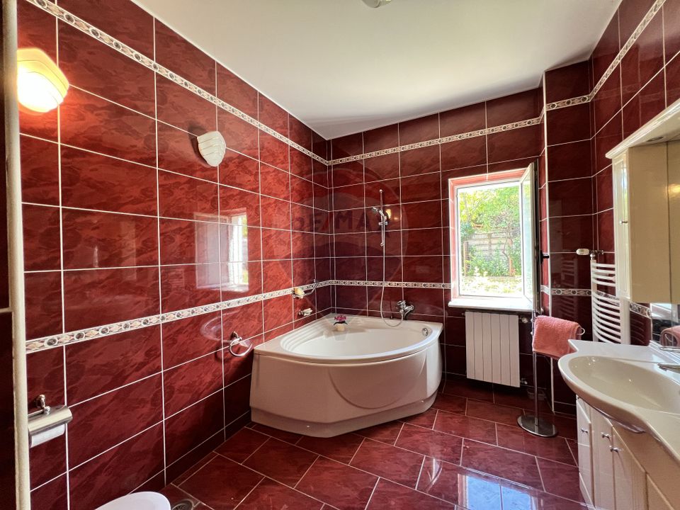 10 room House / Villa for sale