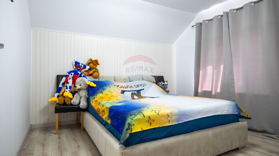 Vanzare vilă cu 4 camere si teren, zona Dobroesti