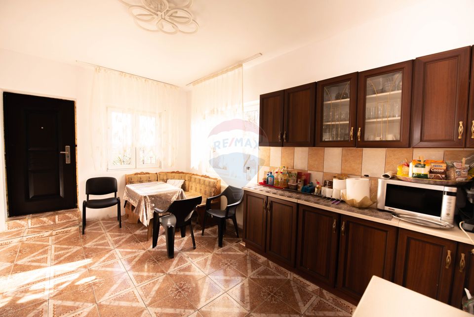 Casa individuala cu 6 camere de vanzare, Singureni, Cringuri, Giurgiu