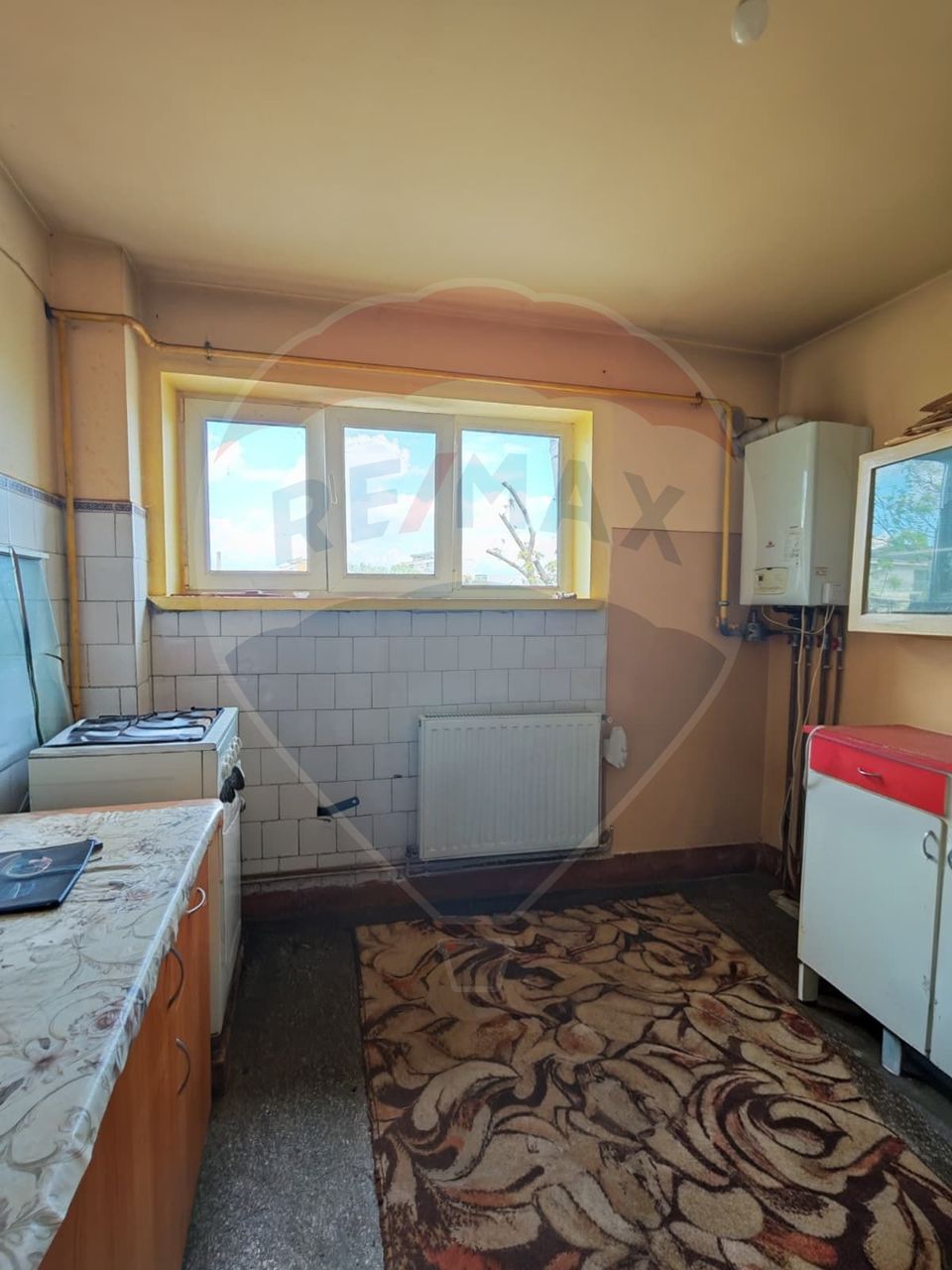 4 room Apartment for sale