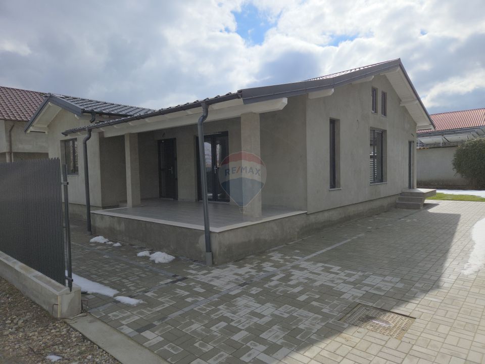 3 room House / Villa for sale