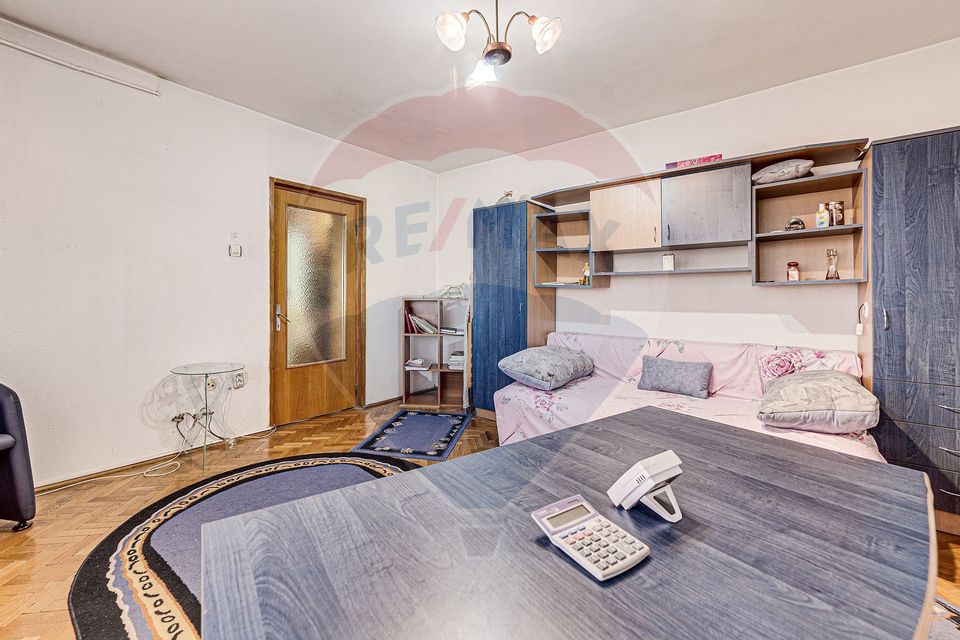 Apartament cu 2 camere de închiriat în zona Polivalenta