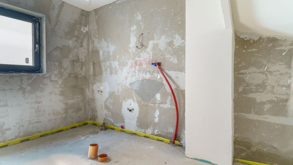 De vanzare duplex modern cu 4 camere, gradina si garaj, Baciu (Petrom)