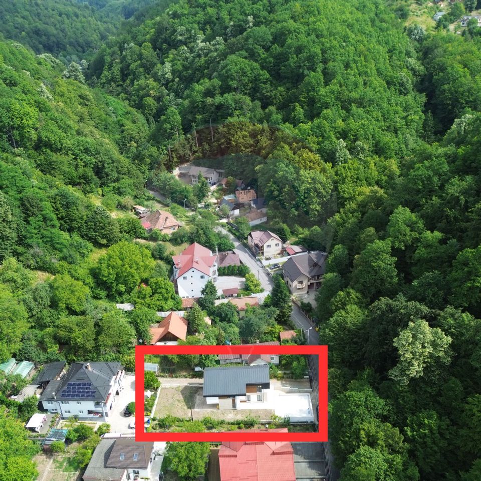 VILA NOUA DE VANZARE in zona Parcul Mare (Regina Maria)