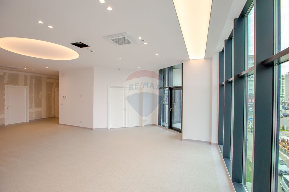 1,600sq.m Office Space for rent, Central area