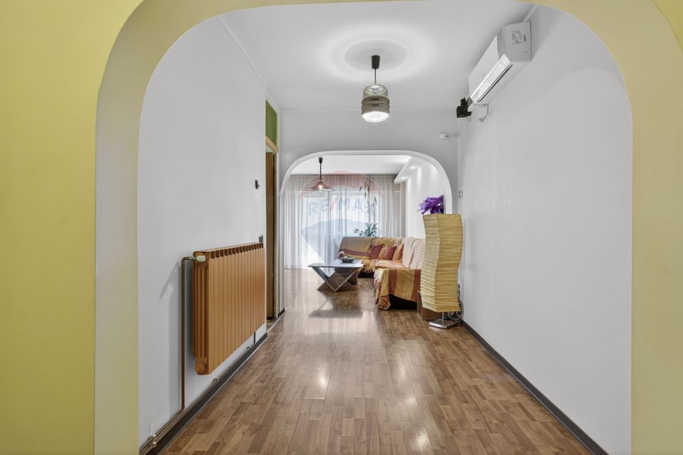 2 Apartamente unite, 5 camere de vânzare pe Malul Muresului, etajul 2