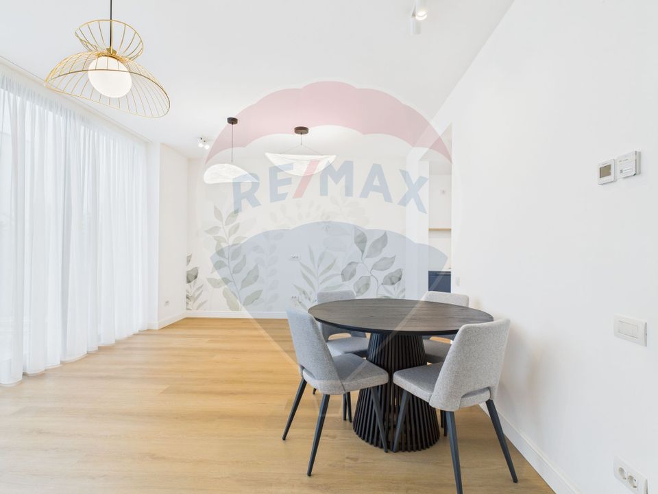 Vila luminoasa cu 4 camere si panouri solare in Amber FOREST Tunari