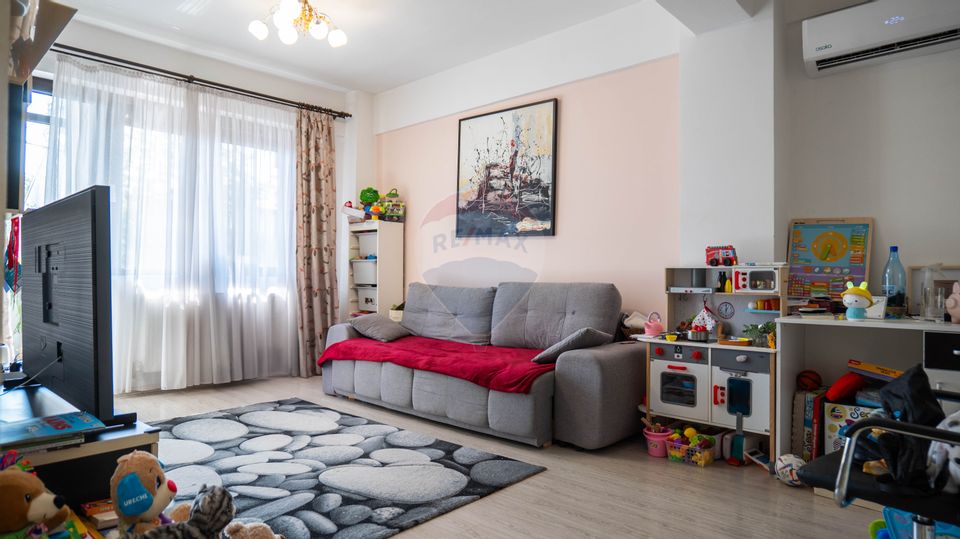 Vanzare apartament 3 camere decomandat, Bucurestii Noi