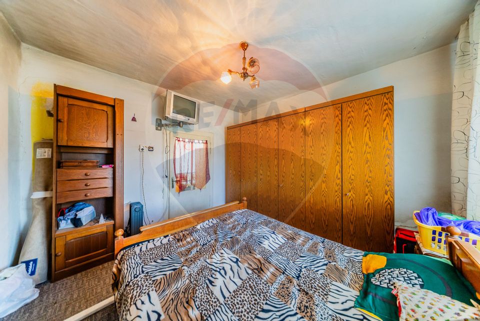 Casă+teren 2880 mp de vanzare in Tipar la 12 km de Chisineu Cris