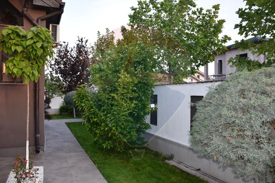 5 room House / Villa for sale