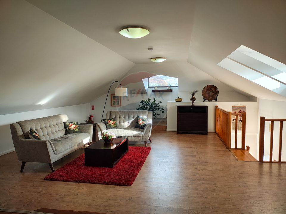 Două vile de patrimoniu, restaurate integral, cu farmec interbelic