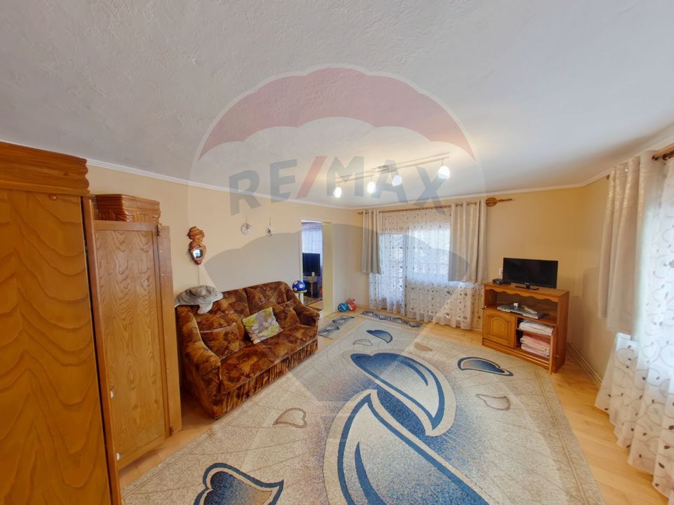 4 room House / Villa for sale, Est area