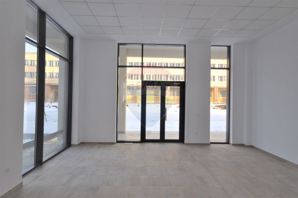 RENTED !! Coresi Avantgarden commercial space