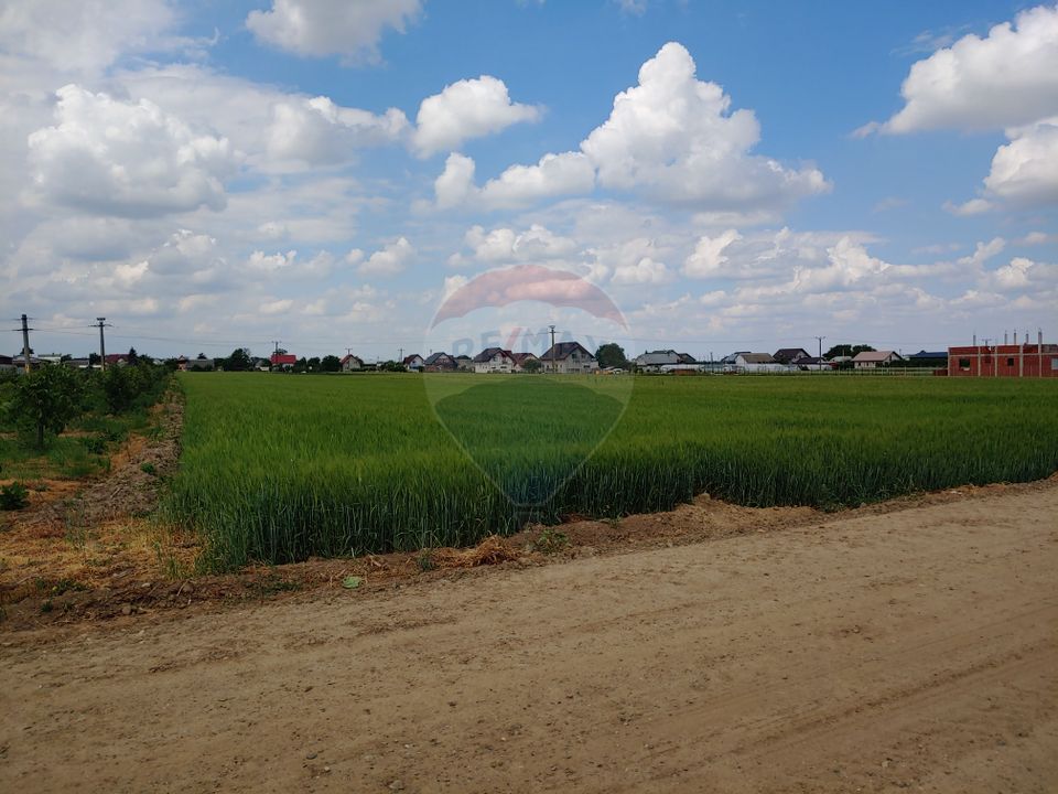 Teren intravilan 6,600mp Dumbraveni / Strada Principala spre Veresti