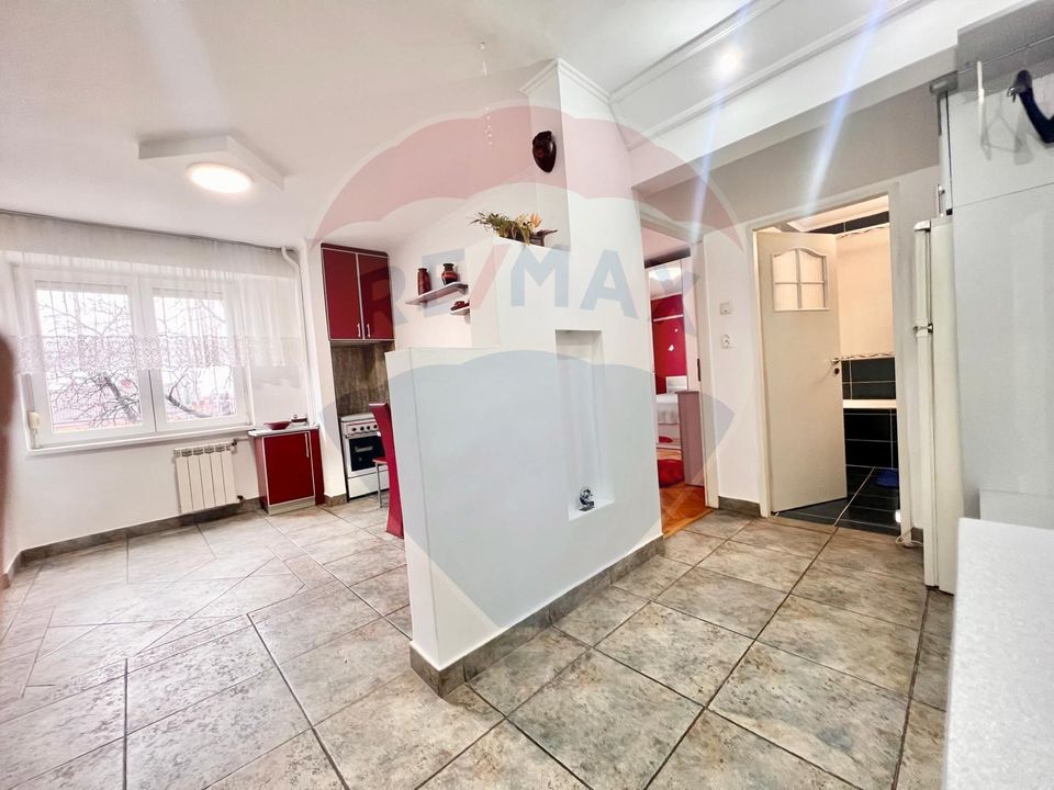 2 room Apartment for rent, Decebal area