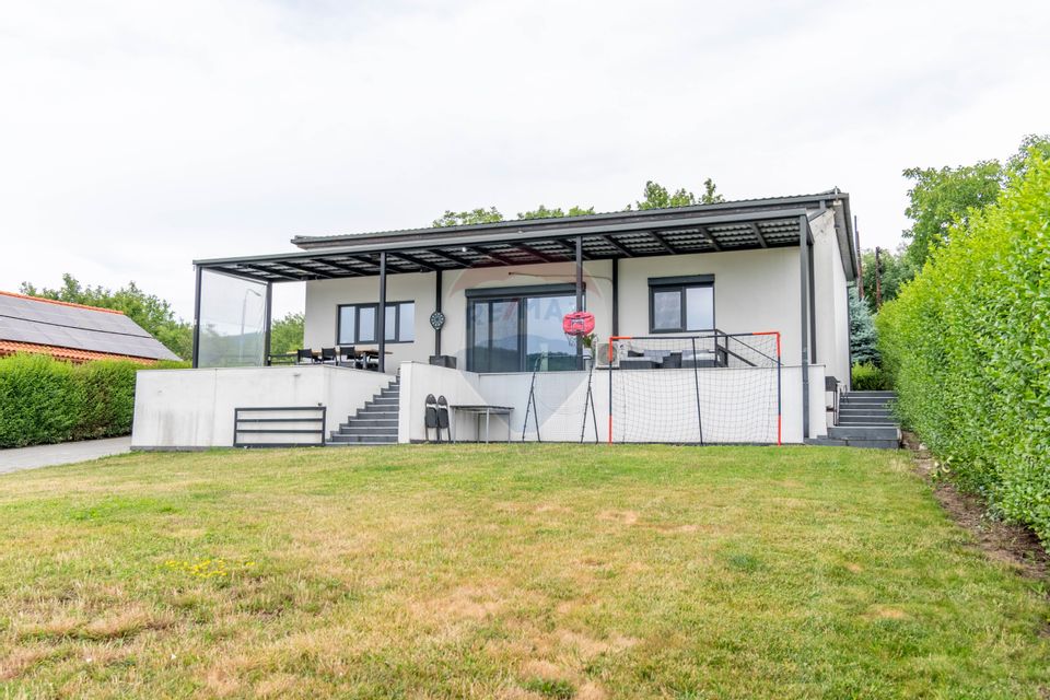 Detached House for Sale / 900 sqm Land, Popesti, Cluj