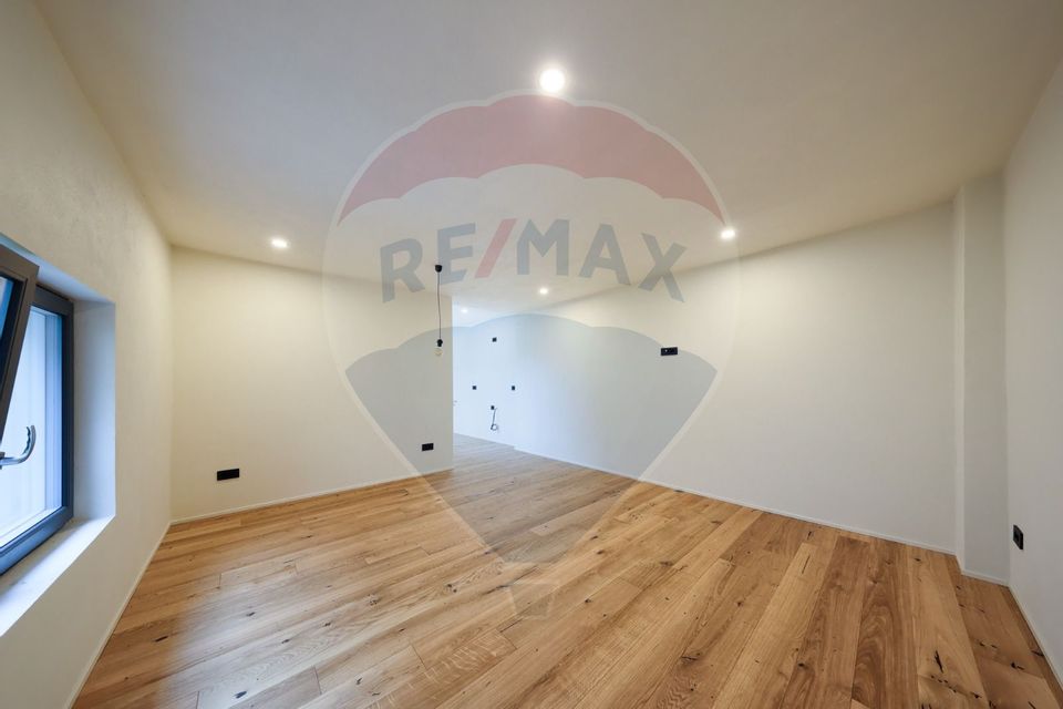 3 room Apartment for sale, Centrul Istoric area