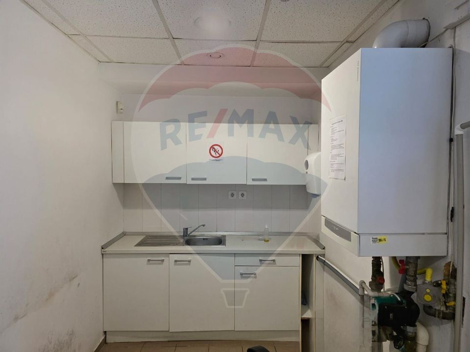 Spatiu comercial de inchiriat in zona centrala a mun Onesti