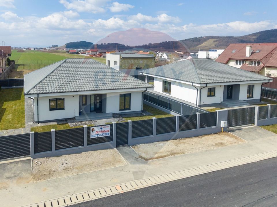 4 room House / Villa for sale