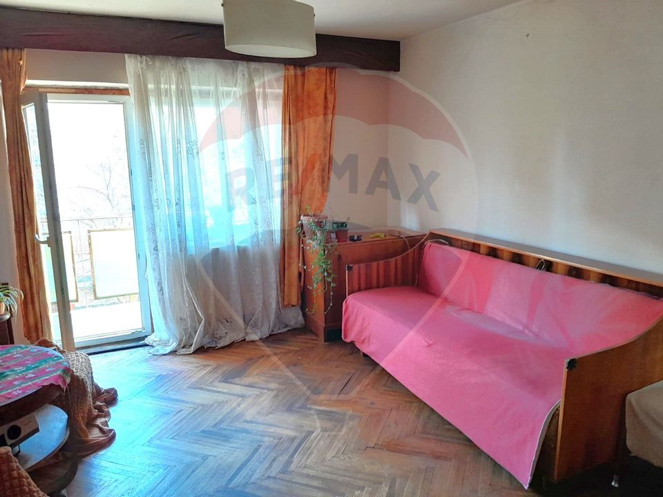 Apartament cu 3 camere de vânzare - Transilvaniei