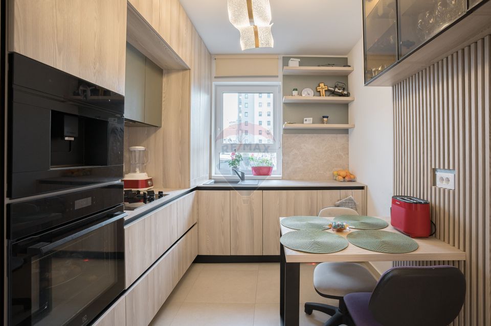 3 room Apartment for sale, Tractorul area