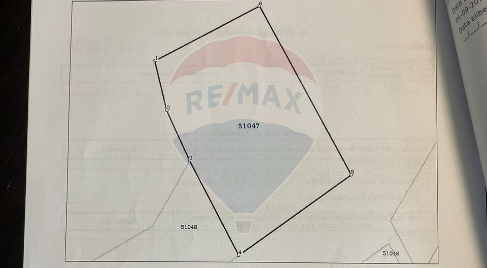 Built-up land 1,610sqm Ciolpani / Catunului Street, near the forest