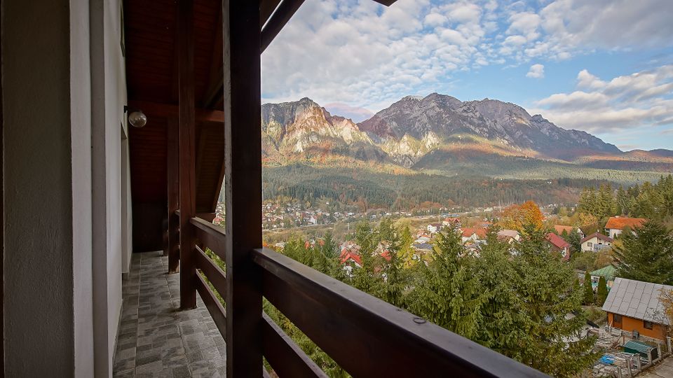 Apartament Premium cu Terasă Panoramică către Munții Bucegi!