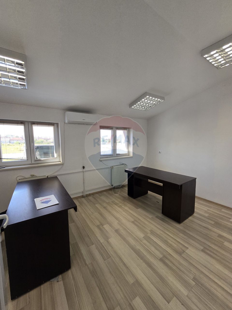 15sq.m Office Space for rent, Turnisor area