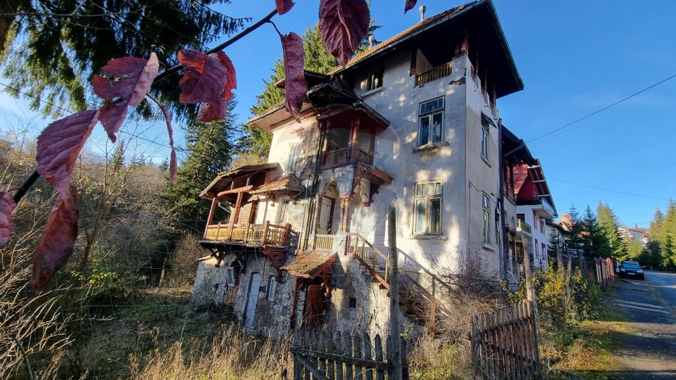 Casă / Vilă interbelica de vanzare +teren,Predeal