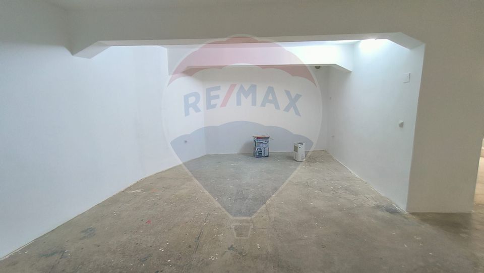 160sq.m Commercial Space for rent, Piata Centrala area